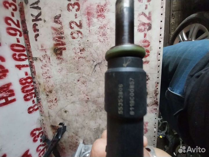 Топлевная рампа с форсунками opel astra H GTC