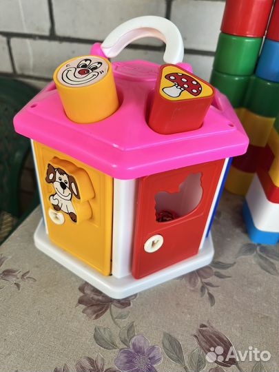 Детские развивающие игрушки для малышей