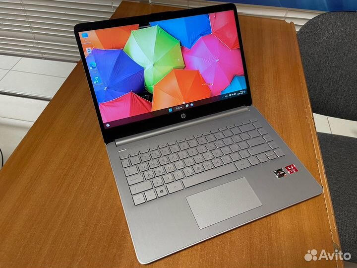 Мощнейший свежий ультрабук HP / IPS / 8 ядер