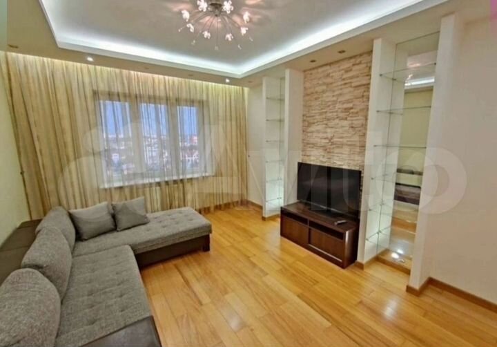 2-к. квартира, 75 м², 10/12 эт.