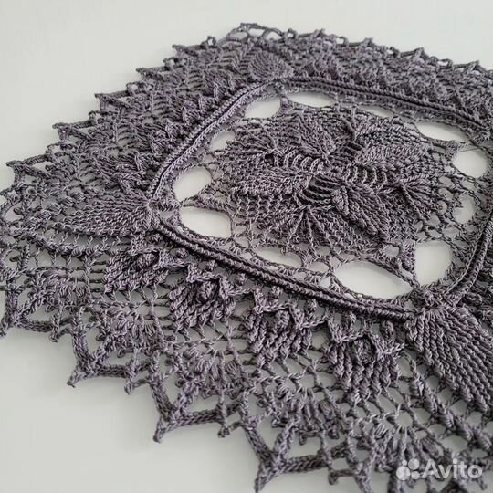 Салфетка серая крючком