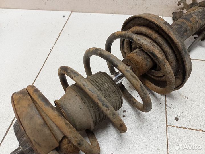 Амортизатор передний SG4332