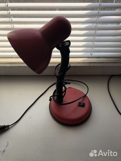 Лампа настольная