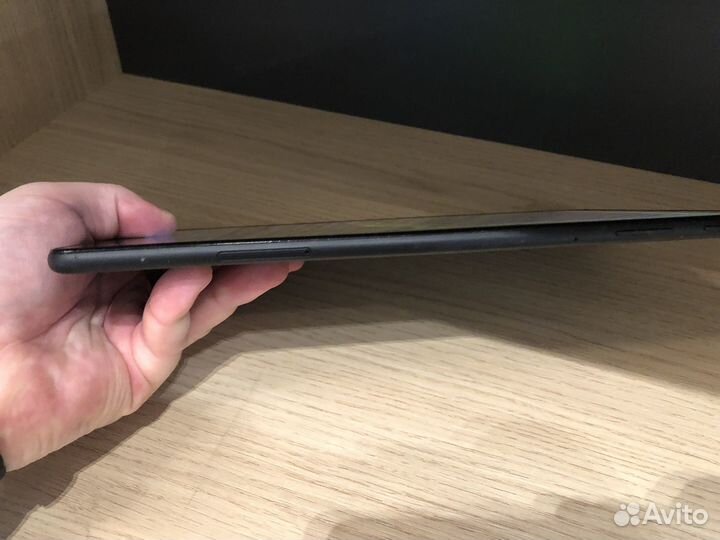 Планешет Samsung Tab 10.5 SM-T590X