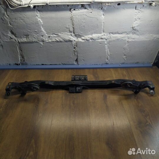 Усилитель бампера передний Nissan Teana J32 седан