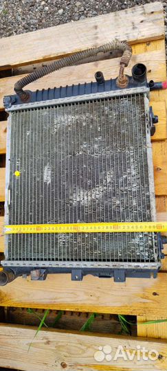 Радиатор охлаждения на Мерседес w124
