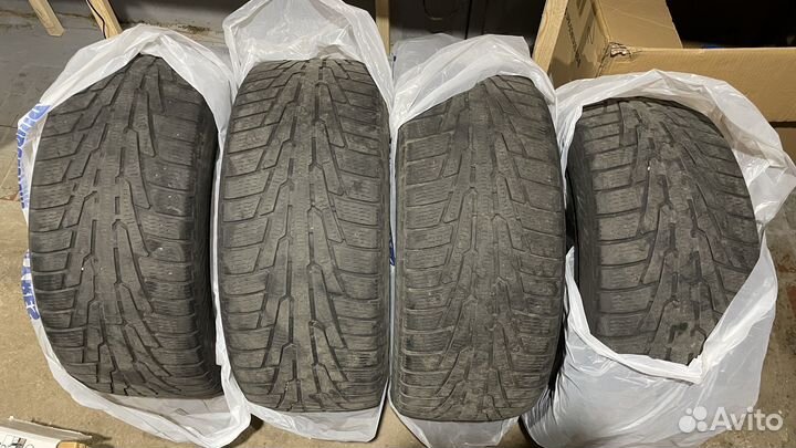 Nokian Tyres Hakkapeliitta R SUV 275/45 R20 110R
