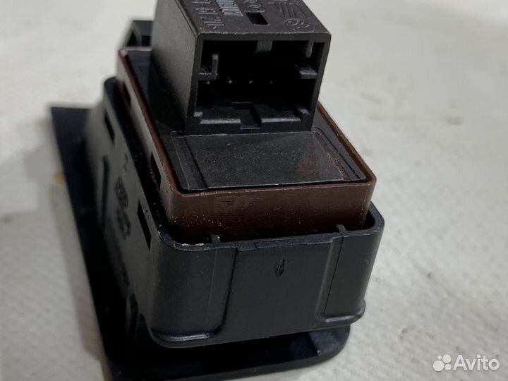 Кнопка открывания багажника Audi A7 4G