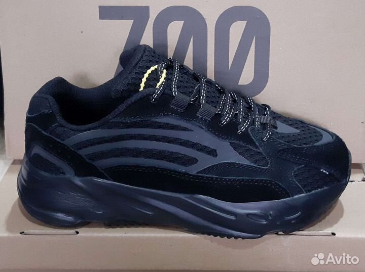 Кроссовки adidas yeezy boost 700