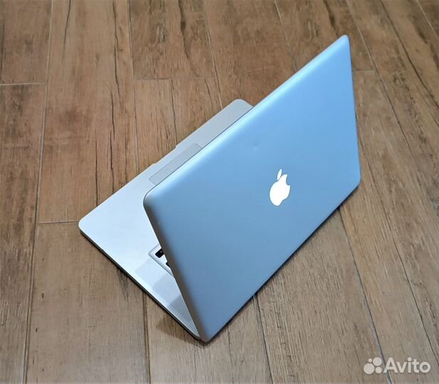 Кастомный Macbook pro 15 2009 ssd240 2 видеокарты