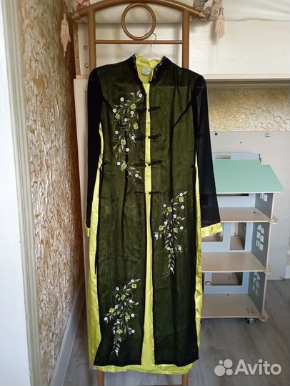 Халат женский длинный шелковый