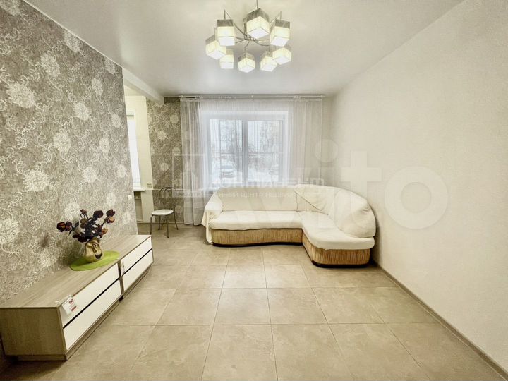 2-к. квартира, 40 м², 1/2 эт.