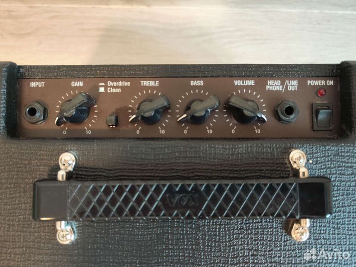 Комбоусилитель VOX pathfinder 10