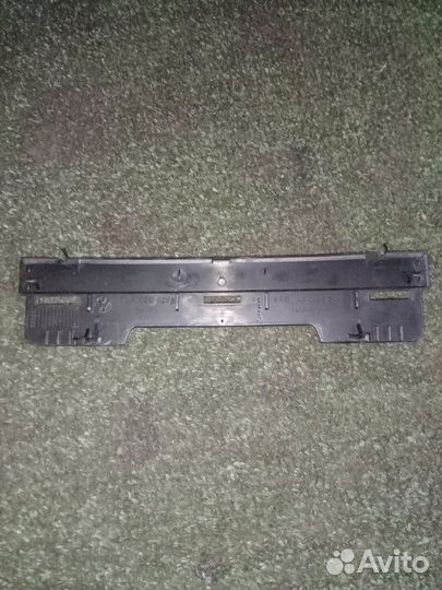 Накладка на торпедо Volkswagen Touareg