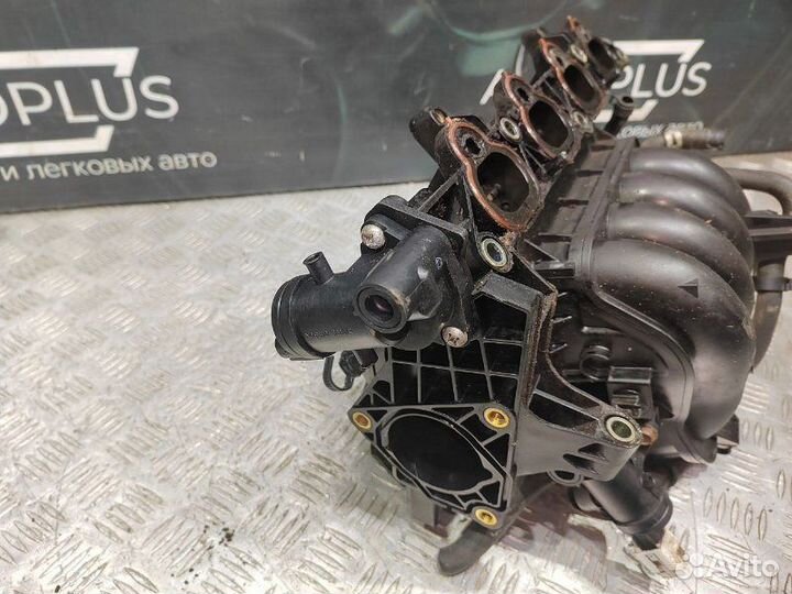 Впускной коллектор Mazda 3 Z6