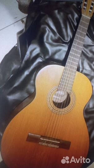 Гитара Resonata