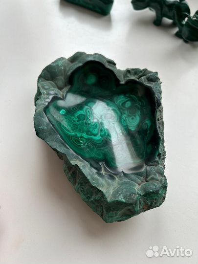 Фигурки из малахита