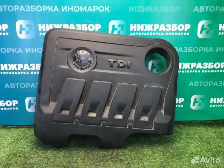 Накладка двигателя декоративная Skoda Superb 3T