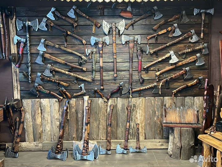 Топор кованый ручной работы