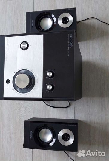 Акустические колонки. microlab M-880