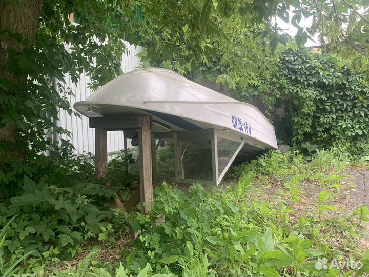 Моторная лодка Днепр