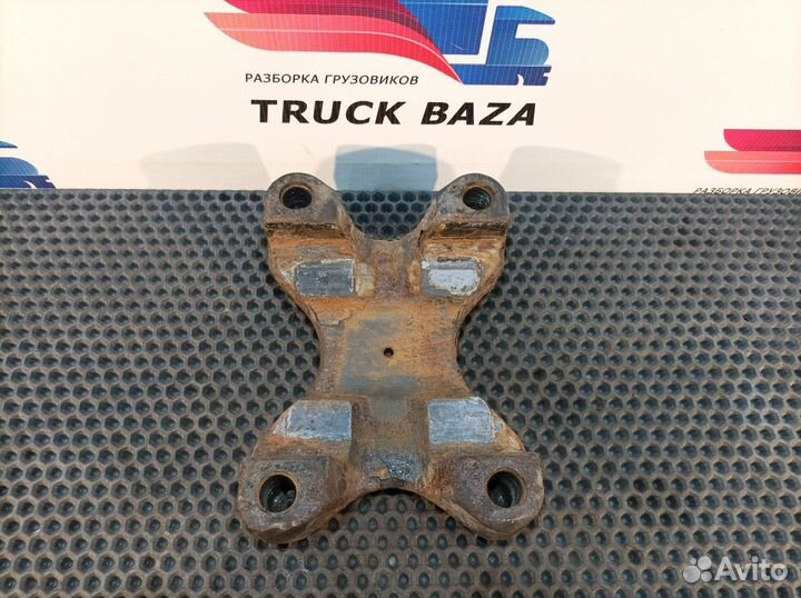 Кронштейн пневморессоры задней