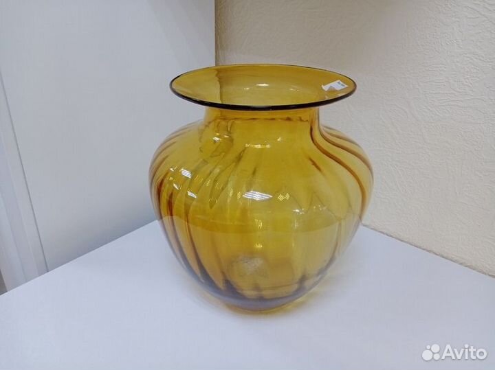 Ваза для цветов цветное стекло