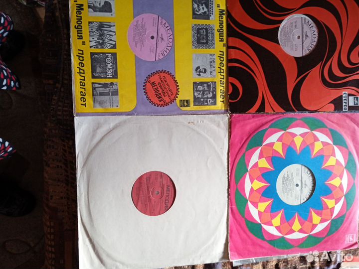 Виниловые пластинки виа и Новогодние