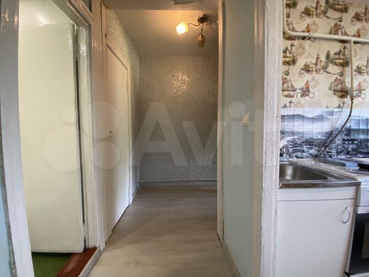 4-к. квартира, 71 м², 1/2 эт.