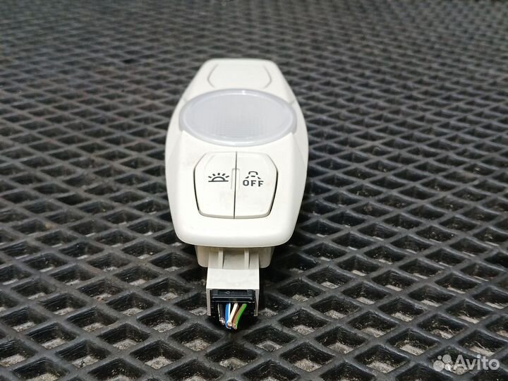 Плафон салона Ford Focus 3