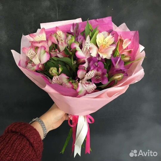 Букет из альстромерий