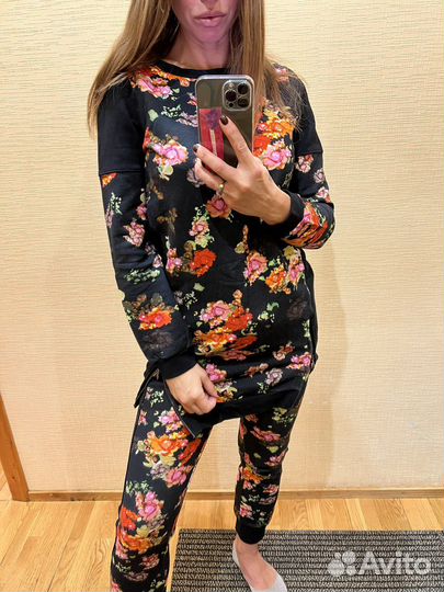 Костюм спортивный