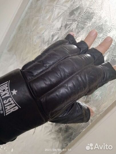 Перчатки для спаррингов