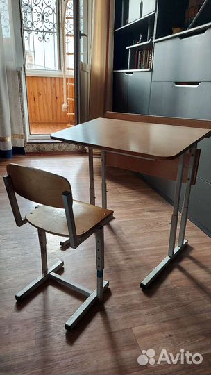 Растущая парта и стул