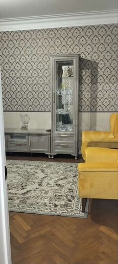 2-к. квартира, 54 м², 3/4 эт.