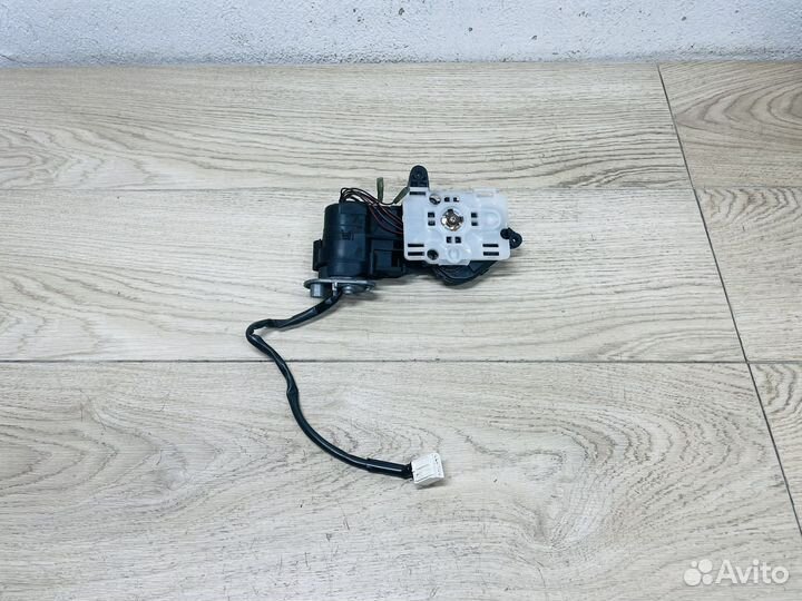 Механизм зеркала Toyota Camry 40 дорест