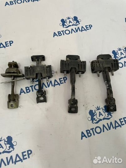 Ограничитель двери Datsun On-Do 1.6 2015