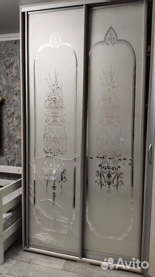 Угловой шкаф