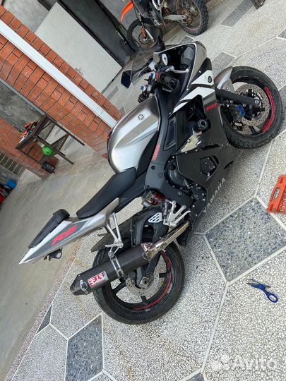 Yamaha R6