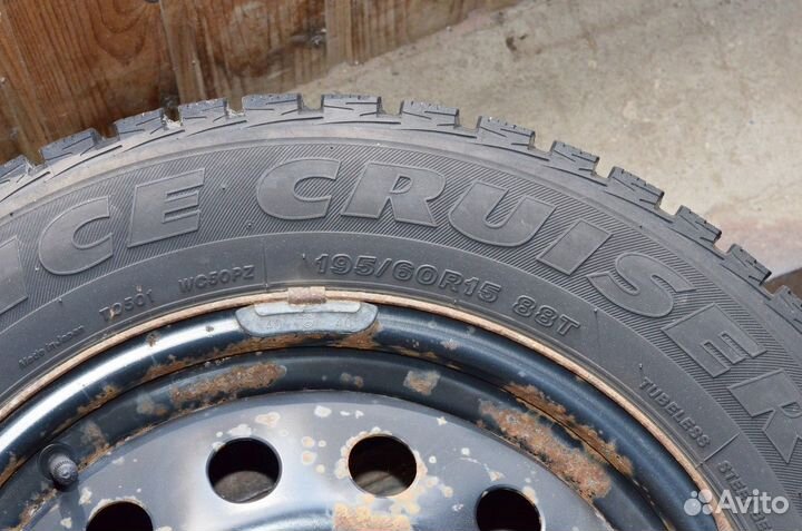 Bridgestone Ice Cruiser 5000 195/60 R15 88T