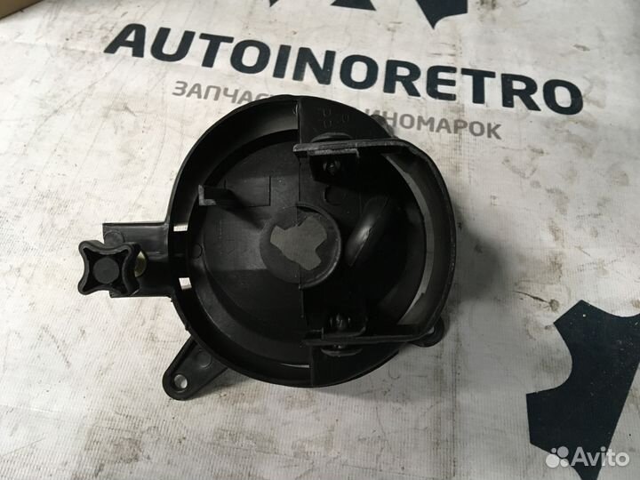 Фара противотуманная правая. Kia Spectra