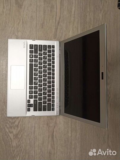 Ноутбук sony vaio i3