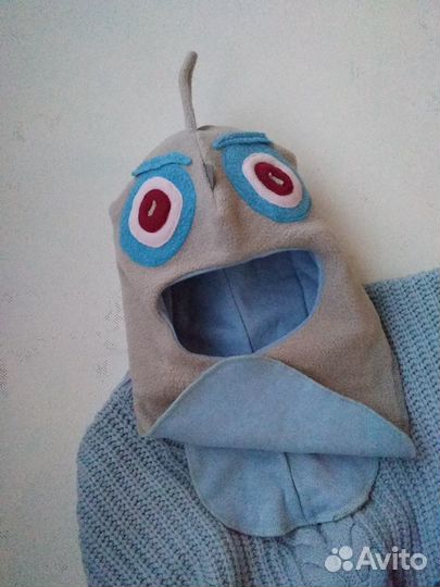 Шапка шлем с короной дино