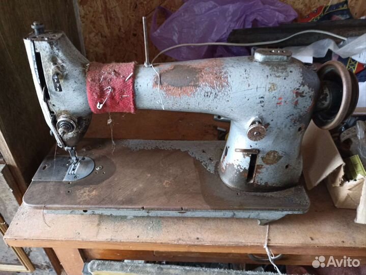 Швейная машинка