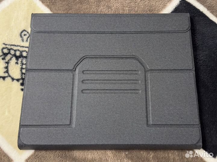 Чехол с клавиатурой для iPad Pro (M1)