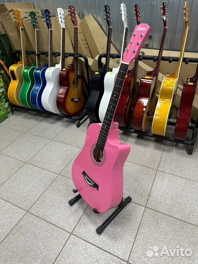 Акустическая гитара для девочек