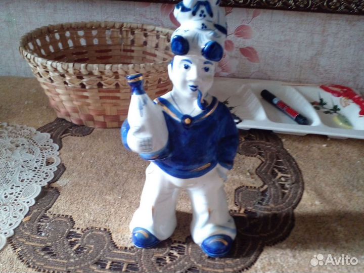 Штоф моряк с бутылкой