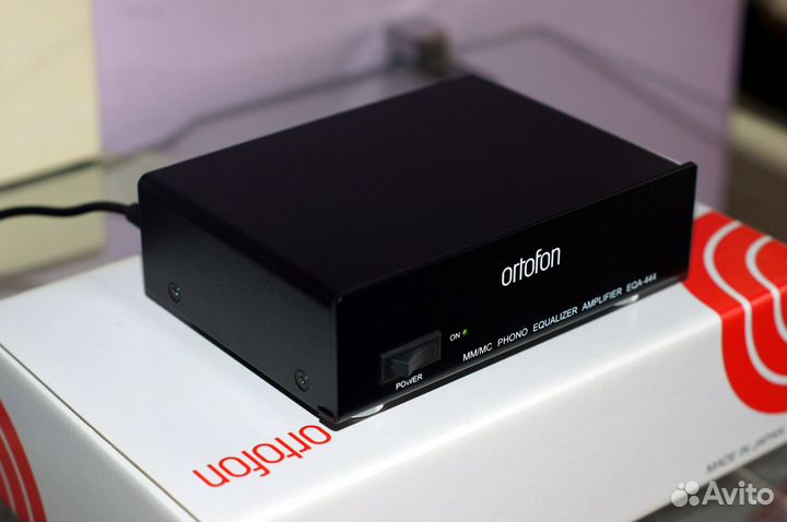 Hi-End MM/MC фонокорректор Ortofon EQA-444 Japan