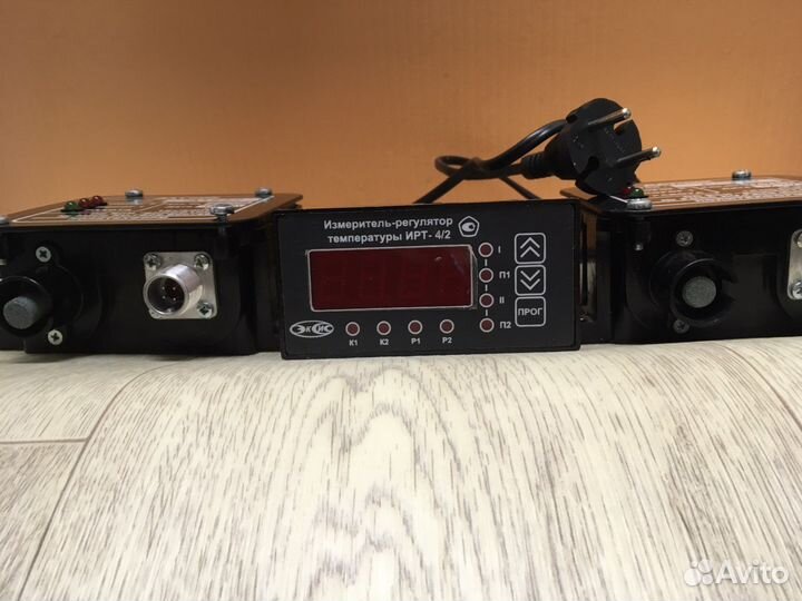 Измеритель-регулятор, температуры ирт - 4/2