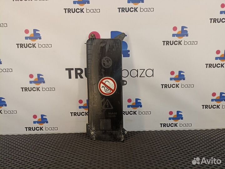 81624100076 Крышка блока предохранителей